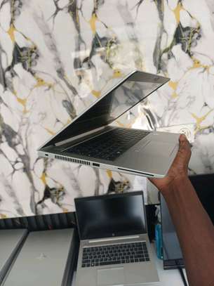 Hp Elitebook 830 G6 core i3 image 2