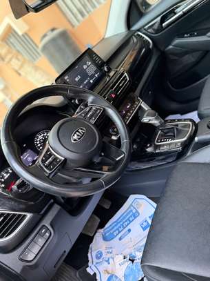 Kia SELTOS image 7