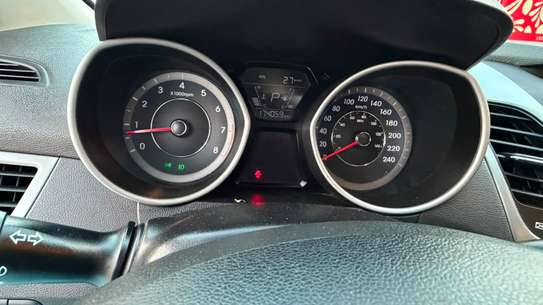 Hyundai Elantra   2016 image 8