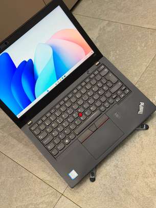 Lenovo ThinkPad X280 image 3
