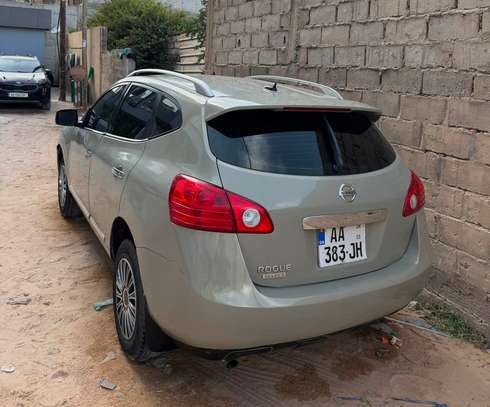 Nissan roque image 6