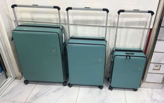 Set 3 valises mobilité facile coque rigide image 11
