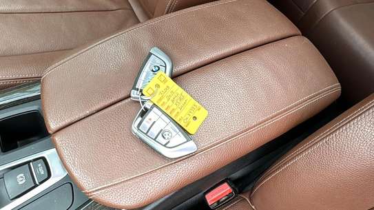 BMW X5 image 14