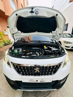 Peugeot 2008 2018 image 14