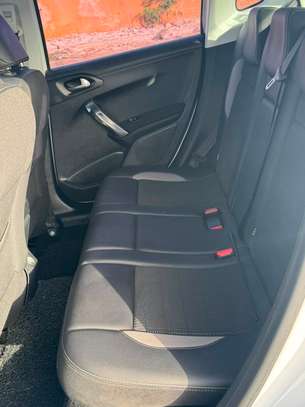 Peugeot 2008 année 2017 image 6