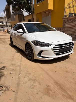 Hyundai Avante Diesel 2016 image 2