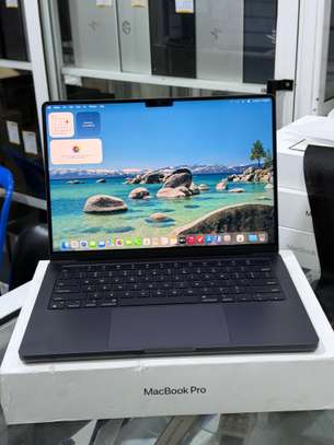 MacBook Pro M4 Pro 2024 image 2
