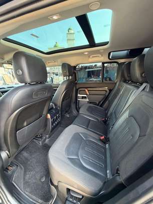 Land Rover défender  2022 image 4