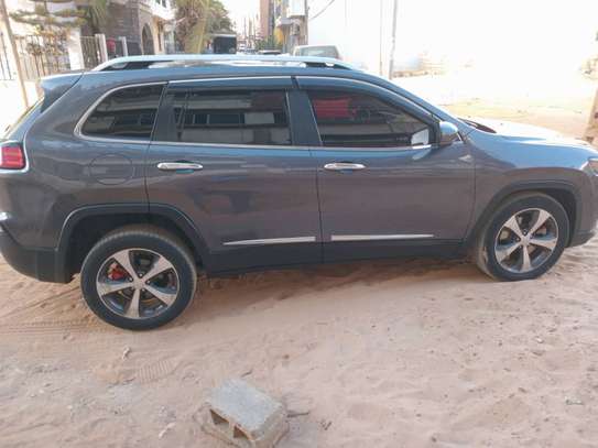 LOCATION JEEP CHEROKEE 2019 image 4