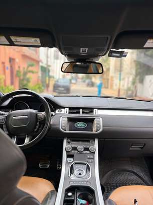 Location Range Rover image 5