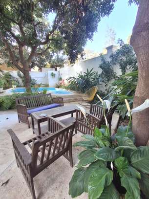 Villa atypique à Mermoz image 2