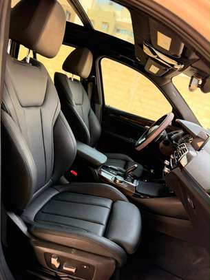 Bmw x3 30 i image 4