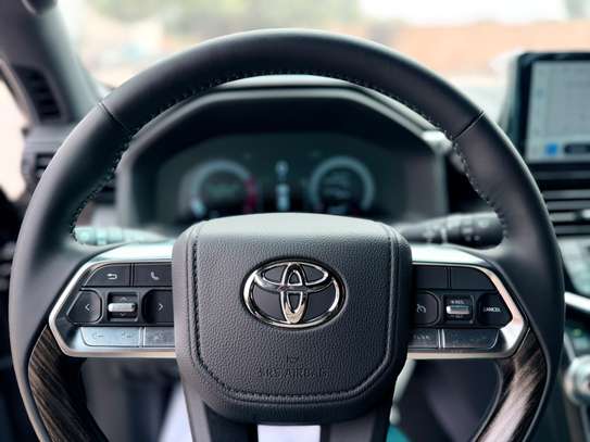 Toyota Land Cruiser VX-R 2026 Diesel Automatique 0 KM – Neuf image 14