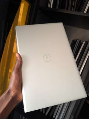 Del inspiron 14 i7 11th gen / 512gb / 16 gb ram image 3