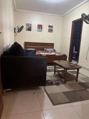 Chambre meublée image 3