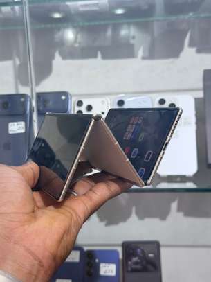 Huawei mate XTs edition 2025 512Gb RAM16 image 2