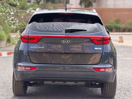 Kia Sportage image 6