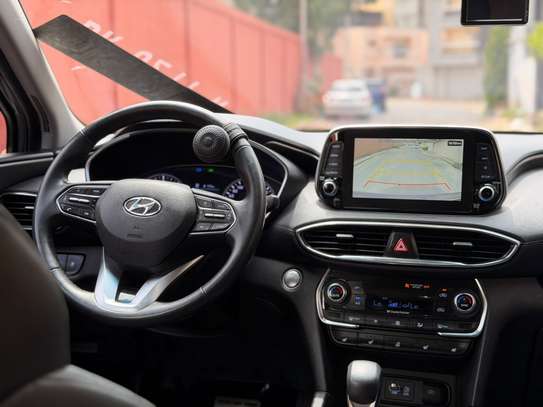 Hyundai Santafe 2019/20 image 8