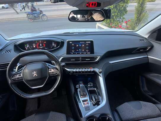 Peugeot 3008 image 6