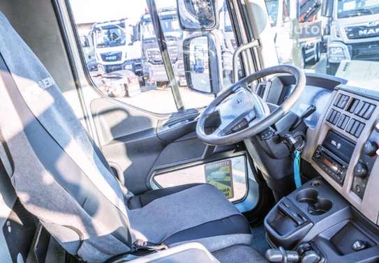 Camion frigorifique 10 tonnes image 7