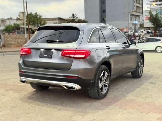 Mercedes GLC300 Année 2019 image 6