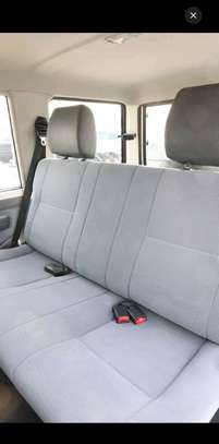 Toyota land cruiser 70 séries 2018 image 7