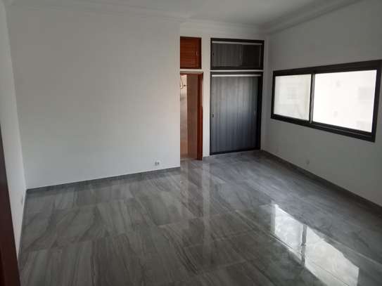 JOLI APPARTEMENT A LOUER A NGOR ALMADIES image 3