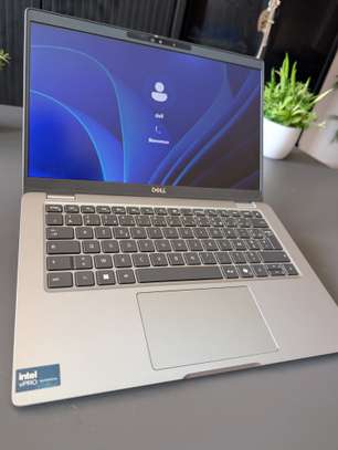 Dell latitude 5350 ultra 5 image 5