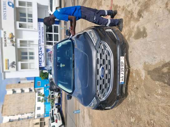 Ford Edge Titanium 4x4 automatique – 123 000 km image 5