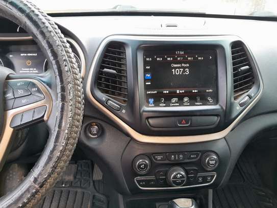 Jeep Cherokee 2015 image 2