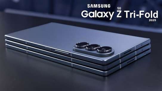 Samsung Galaxy Z Tri-Fold image 4