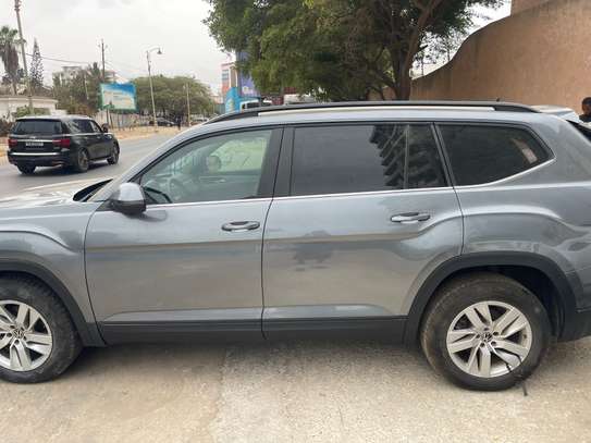 Volkswagen Atlas image 8