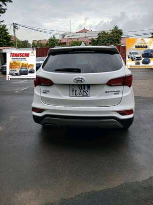 Location hyundai santafé image 3