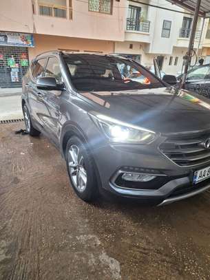 Hyundai Santafe 2016 image 2