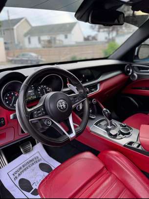 Alfa Romeo Stelvio Full option sport image 4
