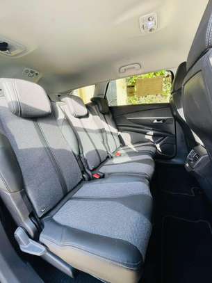 Peugeot 5008 Full Option 2019 image 3