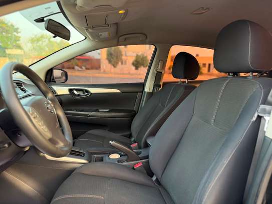 Nissan Sentra 2017 image 10