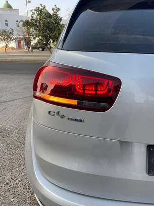 Citroen C4 Picasso 2017 image 9