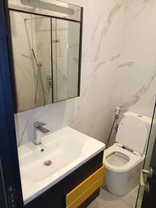 Appartement meublé à louer au point e image 4