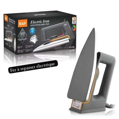 Fer à Repasser Electrique RAF 1600W – Semelle Lisse image 15