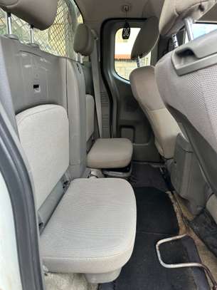 Nissan frontière double cabine image 4