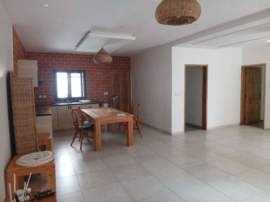 Une villa basé semis- meublée à louer au Mamelle image 6