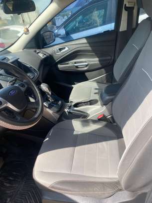 Ford Escape image 8