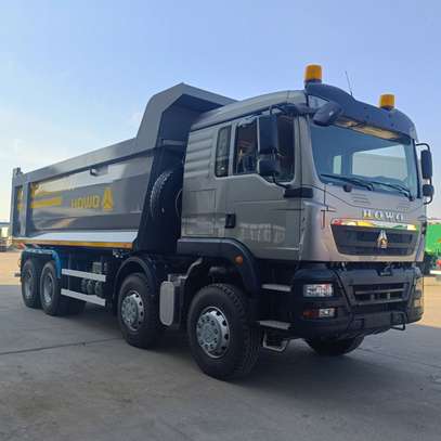 Camion benne sinotruk howo tx image 3