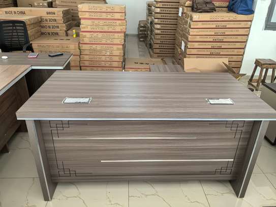 Bureau avec retour image 2