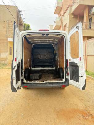 Ford Transit 250 Long image 10