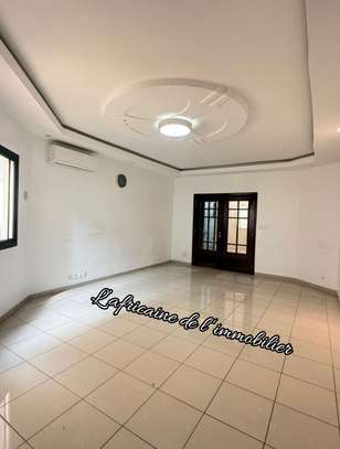 Appartement F4 à louer sur la VDN image 2