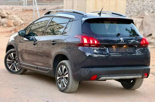 Peugeot 2008 année 2018 diesel automatique image 4