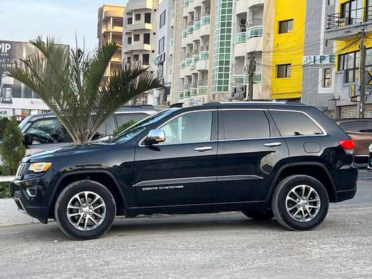 Jeep image 5