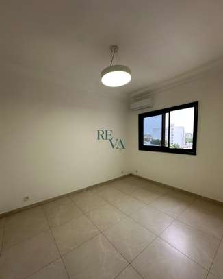 APPARTEMENT F4 À VENDRE À MERMOZ image 9